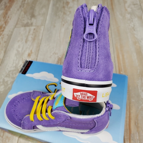 Vans X Simpsons Lisa For President - Picture 7 of 9